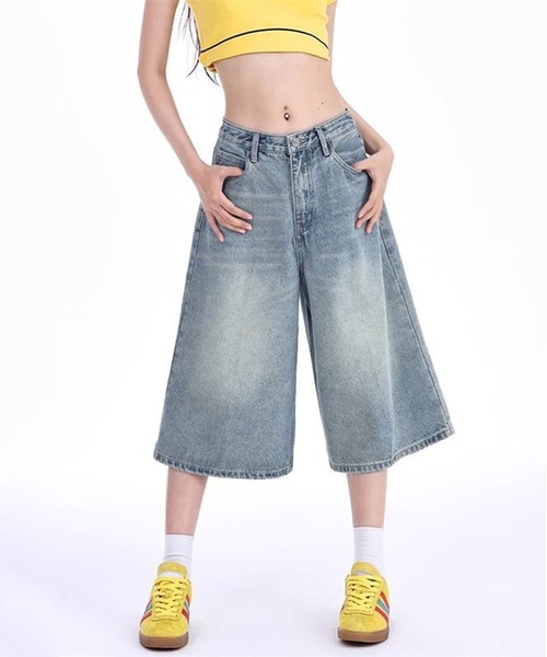 MAISON DE THERESE（メゾン ド テレーズ）の「ウォッシュ加工バギーハーフデニムパンツ（デニムパンツ・レディース・ブルー/ライトブルー/ブラック・M）」の21枚目の写真