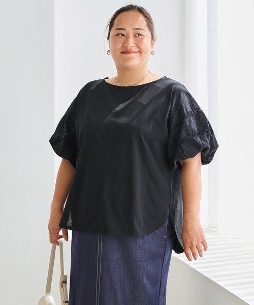 LAVEANGE(ラビアンジェ)の「【洗える】袖刺繍レース異素材プルオーバー|大人フェミニン/きれいめ/ボリューム袖/半袖トップス/体型カバー(Tシャツ/カットソー・レディース・ブラック/オフホワイト・M/LL/3L/4L/5L)」の12枚目の写真