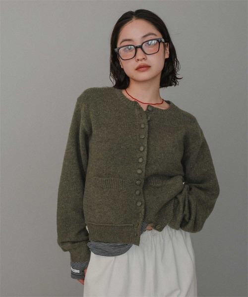 miette（ミエット）の「くるみボタンニットカーディガン（カーディガン/ボレロ・レディース・ライトブルー/チャコール/カーキ・FREE）」の13枚目の写真
