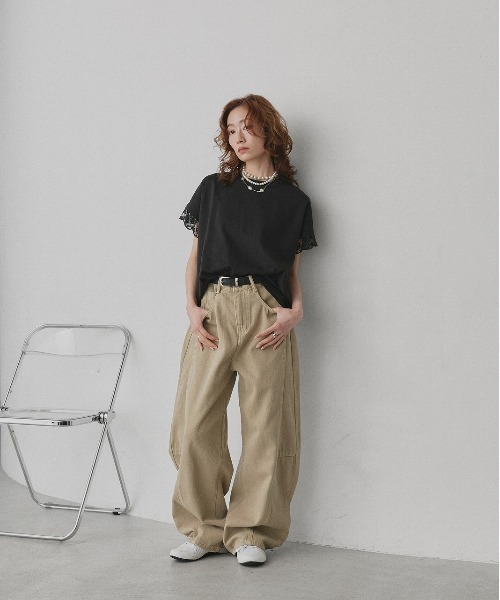 ad thie(アドティエ)の「レース スリーブドルマン Tシャツ(Tシャツ/カットソー・レディース・オフホワイト/ブラック・FREE)」の4枚目の写真