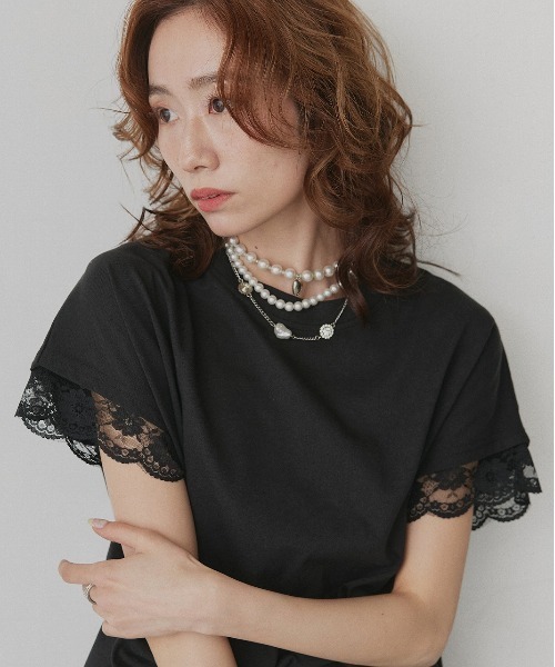 ad thie(アドティエ)の「レース スリーブドルマン Tシャツ(Tシャツ/カットソー・レディース・オフホワイト/ブラック・FREE)」の6枚目の写真