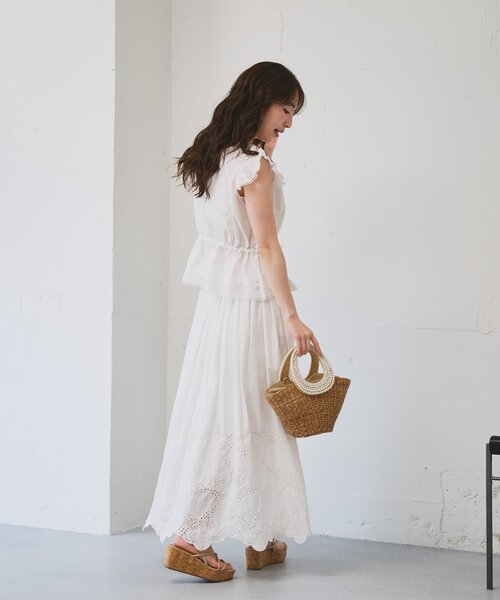 La boutique BonBon（ラブティックボンボン）の「【ウエスト調節可能・セット着用可能・大人っぽカジュアル】カットワークレーススカート（スカート・レディース・ブラック/ホワイト・FREE/PM）」の12枚目の写真