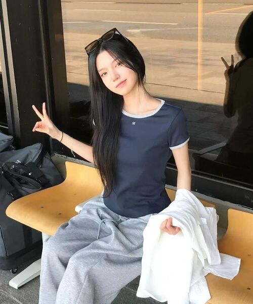 1993STUDIO(1993スタジオ)の「WベーシックリンガーTシャツ (3色)(Tシャツ/カットソー・レディース・ネイビー/グレー/アイボリー・MEDIUM/LARGE/SMALL)」の9枚目の写真