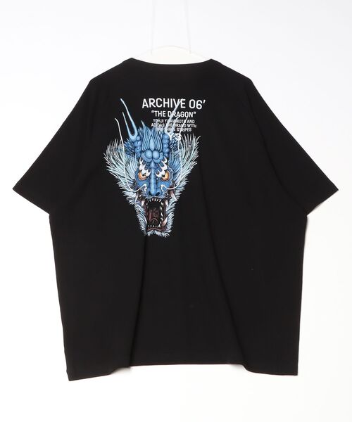 Y-3(ワイスリー)の「Y-3 ARCHIVE 06 SHORT SLEEVE TEE(Tシャツ/カットソー・メンズ・ブラック・SMALL/MEDIUM/LARGE/X-LARGE/XX-LARGE/X-SMALL)」の2枚目の写真