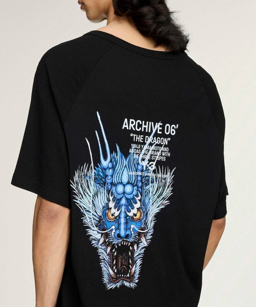 Y-3(ワイスリー)の「Y-3 ARCHIVE 06 SHORT SLEEVE TEE(Tシャツ/カットソー・メンズ・ブラック・SMALL/MEDIUM/LARGE/X-LARGE/XX-LARGE/X-SMALL)」の5枚目の写真