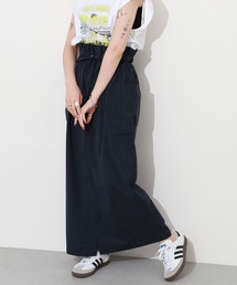 ピンストライプタイトスカート