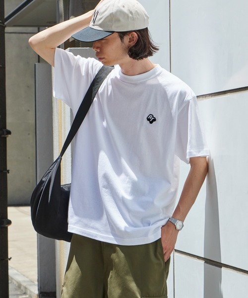 ROOPTOKYO(ループトウキョウ)の「オリジナルロゴ胸ワッペンTシャツ 半袖 クルーネック ハイグレードコットン 5.6oz 丸胴 シンプル ミドル丈 クロップド丈 短丈 メンズ レディース ユニセックス 秋 秋服 2026年秋冬(Tシャツ/カットソー・メンズ・ホワイト/ブラック/ブルー/ライトピンク/チャコール・S/M/L/XL)」の16枚目の写真