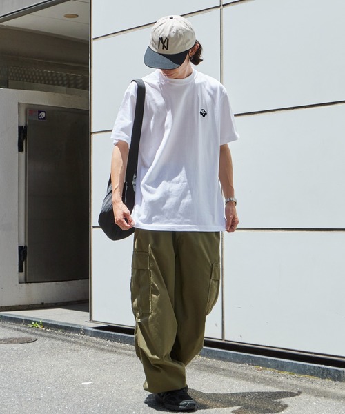 ROOPTOKYO(ループトウキョウ)の「オリジナルロゴ胸ワッペンTシャツ 半袖 クルーネック ハイグレードコットン 5.6oz 丸胴 シンプル ミドル丈 クロップド丈 短丈 メンズ レディース ユニセックス 秋 秋服 2026年秋冬(Tシャツ/カットソー・メンズ・ホワイト/ブラック/ブルー/ライトピンク/チャコール・S/M/L/XL)」の19枚目の写真
