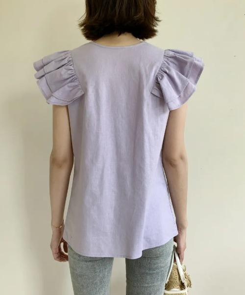 BIRTHDAY BASH（バースデイバッシュ）の「SHOULDER FRILL LINEN TOPS（Tシャツ/カットソー・レディース・ブルー/ブラック・MEDIUM/SMALL）」の4枚目の写真