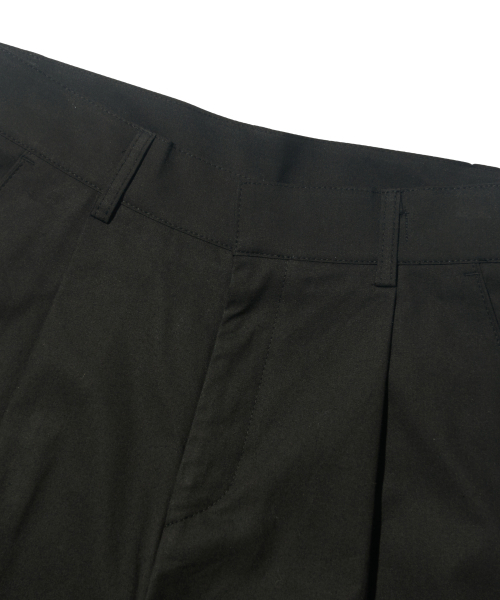OTHERFITS（アザーフィッツ）の「ディープタックワイドバミューダパンツ（ブラック）（その他パンツ・メンズ・その他・LARGE/MEDIUM）」の4枚目の写真