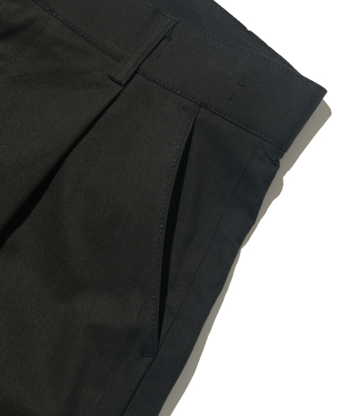 OTHERFITS（アザーフィッツ）の「ディープタックワイドバミューダパンツ（ブラック）（その他パンツ・メンズ・その他・LARGE/MEDIUM）」の5枚目の写真