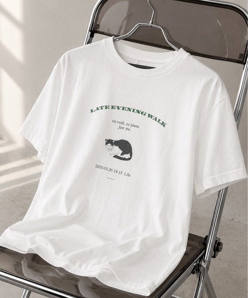 boemy(ボエミー)の「猫プリント グラフィック Tシャツ(Tシャツ/カットソー・レディース・ホワイト・M)」の2枚目の写真