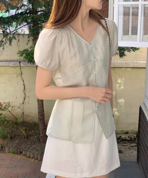 FAVORITO(ファヴォリート)の「パフスリーブシングルブレストブラウス(シャツ/ブラウス・レディース・ホワイト/グリーン/グレー/ピンク・F)」の9枚目の写真