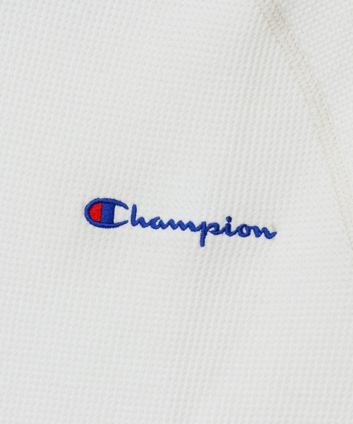 Champion(チャンピオン)の「【Champion/チャンピオン】キッズ ベーシック ロングスリーブTシャツ(ワンピース・キッズ・オフホワイト/ブラック/ライトブラウン・130/140/150/160/100/110/120)」の8枚目の写真