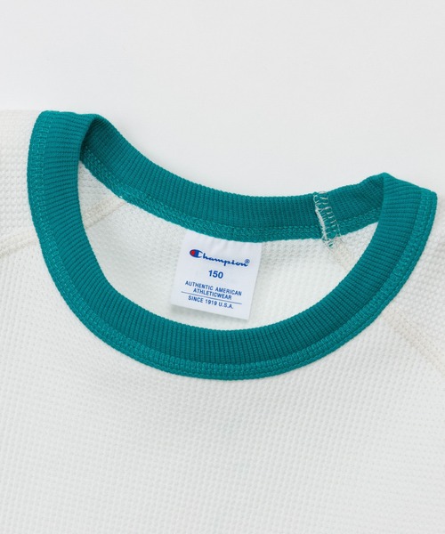 Champion(チャンピオン)の「【Champion/チャンピオン】キッズ ベーシック ロングスリーブTシャツ(ワンピース・キッズ・オフホワイト/ブラック/ライトブラウン・130/140/150/160/100/110/120)」の10枚目の写真