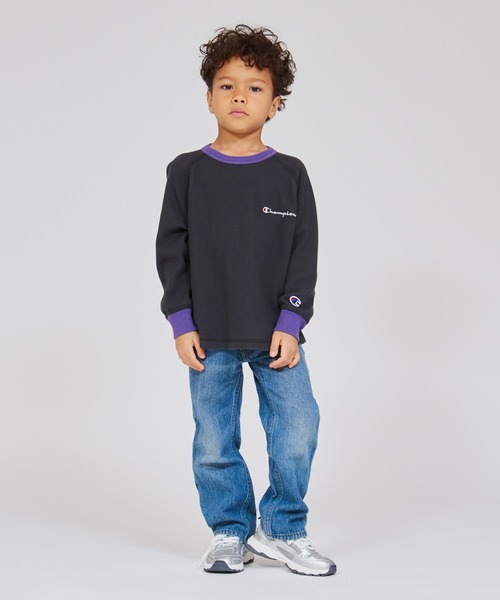 Champion(チャンピオン)の「【Champion/チャンピオン】キッズ ベーシック ロングスリーブTシャツ(ワンピース・キッズ・オフホワイト/ブラック/ライトブラウン・130/140/150/160/100/110/120)」の16枚目の写真
