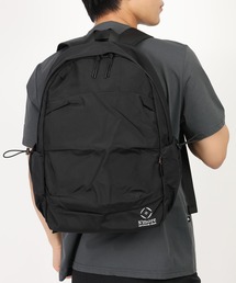 S'more（スモア）の「Urban Loop Daypack（バックパック/リュック）」