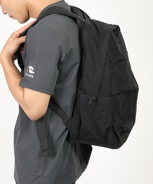 S'more(スモア)の「Urban Loop Daypack(バックパック/リュック・メンズ・Beige/Black・FREE)」の6枚目の写真