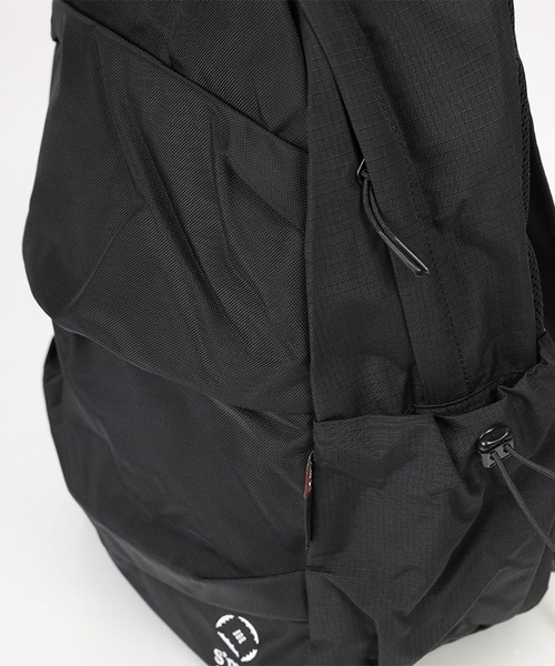 S'more(スモア)の「Urban Loop Daypack(バックパック/リュック・メンズ・Beige/Black・FREE)」の19枚目の写真