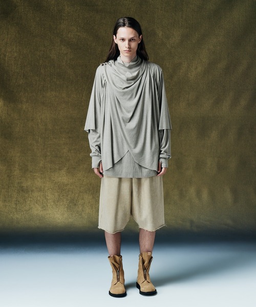 glamb（グラム）の「Cross Drape Cutsew / クロスドレープカットソー（Tシャツ/カットソー・メンズ・ブラック/グレー・S/M/L）」の7枚目の写真