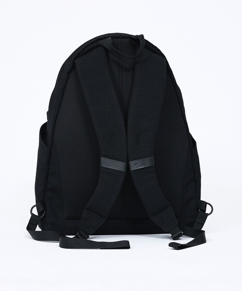 THE NORTH FACE（ザノースフェイス）の「【THE NORTH FACE / ザ・ノースフェイス】トラッドミウォック / デイバック / リュック / 27L / Trad Miwok / NM62673（バックパック/リュック・メンズ・ブラック/ベージュ・フリー）」の10枚目の写真