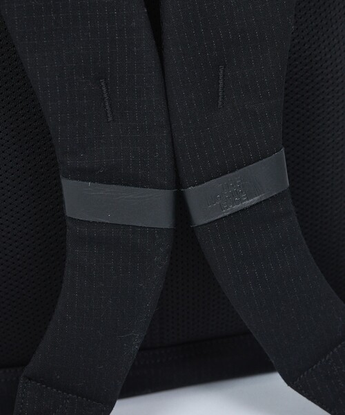 THE NORTH FACE（ザノースフェイス）の「【THE NORTH FACE / ザ・ノースフェイス】トラッドミウォック / デイバック / リュック / 27L / Trad Miwok / NM62673（バックパック/リュック・メンズ・ブラック/ベージュ・フリー）」の9枚目の写真