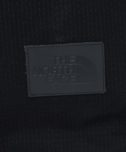 THE NORTH FACE（ザノースフェイス）の「【THE NORTH FACE / ザ・ノースフェイス】トラッドミウォック / デイバック / リュック / 27L / Trad Miwok / NM62673（バックパック/リュック・メンズ・ブラック/ベージュ・フリー）」の7枚目の写真
