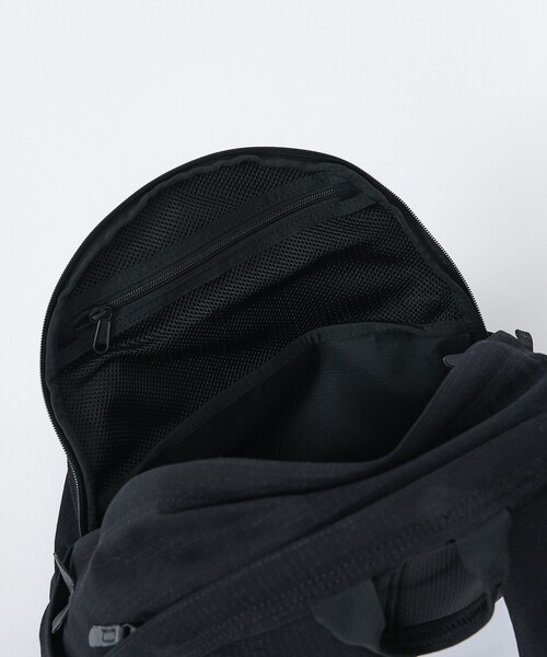 THE NORTH FACE（ザノースフェイス）の「【THE NORTH FACE / ザ・ノースフェイス】トラッドミウォック / デイバック / リュック / 27L / Trad Miwok / NM62673（バックパック/リュック・メンズ・ブラック/ベージュ・フリー）」の19枚目の写真