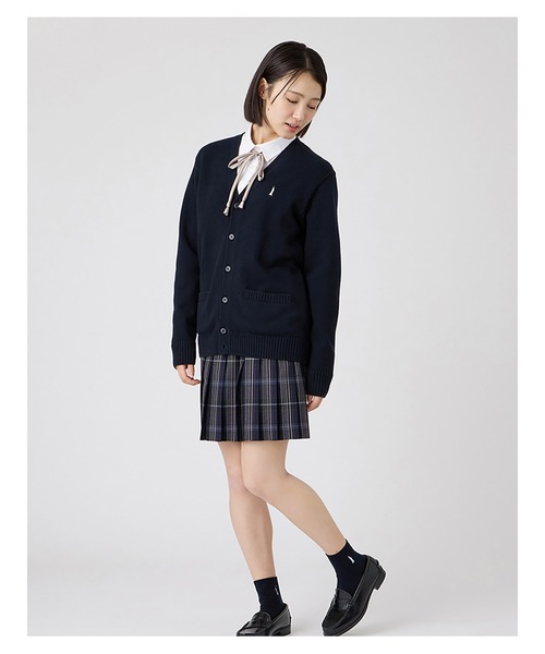 EASTBOY(イーストボーイ)の「カーディガン 綿×裏暖 プレーティング 7G ピュアホワイト女神 制服 スクールニット 中学生 高校生(カーディガン/ボレロ・キッズ・ネイビー・9号/11号/13号)」の14枚目の写真