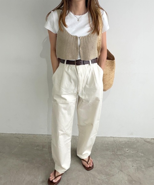 ISOOK(アイスー)の「フロントホックニットビスチェ(chiica select) / ニットキャミ レイヤード シンプル ショート丈 クロップド(ベスト・レディース・ブラック/ベージュ・FREE)」の10枚目の写真