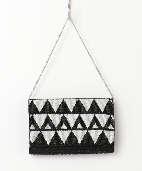 MASSIVE STORE（マッシブストア）の「【Swaraj/スワラージ】幾何学柄ビーズチェーンバッグ(手刺繍)（クラッチバッグ・メンズ・ブラック/ベージュ・FREE）」の2枚目の写真
