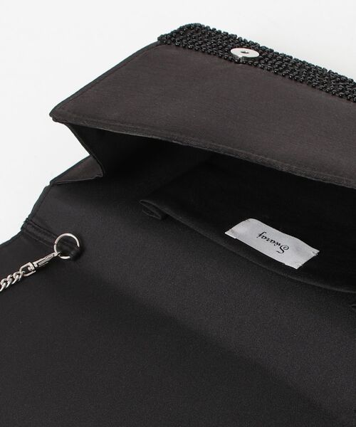 MASSIVE STORE（マッシブストア）の「【Swaraj/スワラージ】幾何学柄ビーズチェーンバッグ(手刺繍)（クラッチバッグ・メンズ・ブラック/ベージュ・FREE）」の5枚目の写真