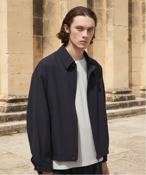 UNITED TOKYO(ユナイテッドトウキョウ)の「【尾州ウール使用】超撥水 WOOL GABARDINE FLIGHT BLOUSON |MADEINJAPAN/日本製/尾州/撥水/防汚洗える/ムレ防止/(ブルゾン・メンズ・ダークグレー/ブラック/ライトブルーグレー・2/1)」の3枚目の写真
