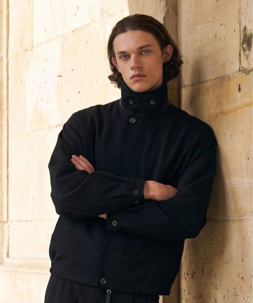 UNITED TOKYO(ユナイテッドトウキョウ)の「【尾州ウール使用】超撥水 WOOL GABARDINE FLIGHT BLOUSON |MADEINJAPAN/日本製/尾州/撥水/防汚洗える/ムレ防止/(ブルゾン・メンズ・ダークグレー/ブラック/ライトブルーグレー・2/1)」の2枚目の写真