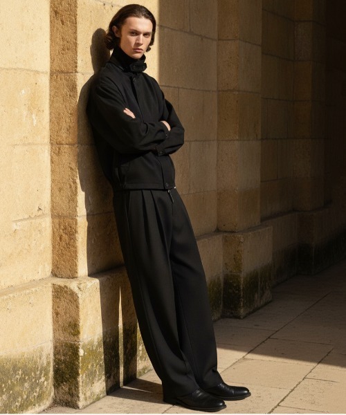 UNITED TOKYO(ユナイテッドトウキョウ)の「【尾州ウール使用】超撥水 WOOL GABARDINE FLIGHT BLOUSON |MADEINJAPAN/日本製/尾州/撥水/防汚洗える/ムレ防止/(ブルゾン・メンズ・ダークグレー/ブラック/ライトブルーグレー・2/1)」の9枚目の写真