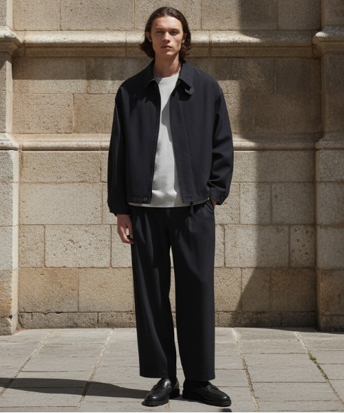 UNITED TOKYO(ユナイテッドトウキョウ)の「【尾州ウール使用】超撥水 WOOL GABARDINE FLIGHT BLOUSON |MADEINJAPAN/日本製/尾州/撥水/防汚洗える/ムレ防止/(ブルゾン・メンズ・ダークグレー/ブラック/ライトブルーグレー・2/1)」の11枚目の写真
