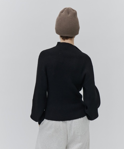 Plumel(プルメル)の「Soft Touch Bottle Neck Rib Knit / ソフトタッチボトルネックリブニット(ニット/セーター・レディース・グレー/ブラック/オフホワイト・MEDIUM)」の10枚目の写真