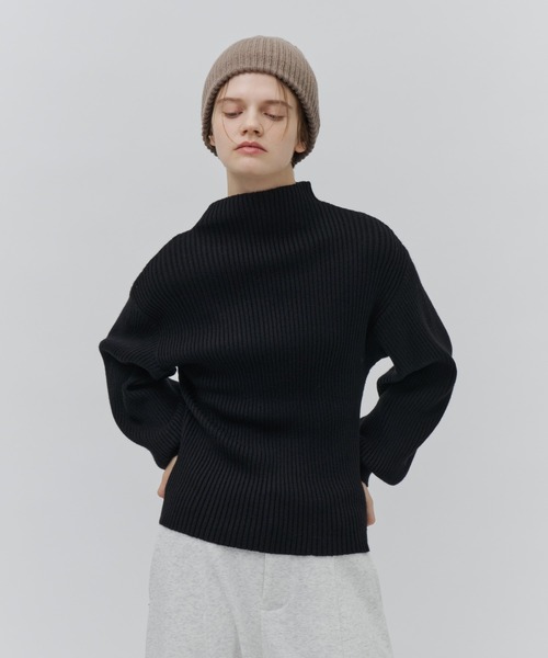 Plumel(プルメル)の「Soft Touch Bottle Neck Rib Knit / ソフトタッチボトルネックリブニット(ニット/セーター・レディース・グレー/ブラック/オフホワイト・MEDIUM)」の4枚目の写真