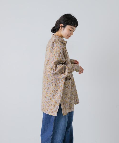 かぐれ(カグレ)の「花柄オーバーダイシャツ(シャツ/ブラウス・レディース・チャコールグレー/ピンク・FREE)」の18枚目の写真