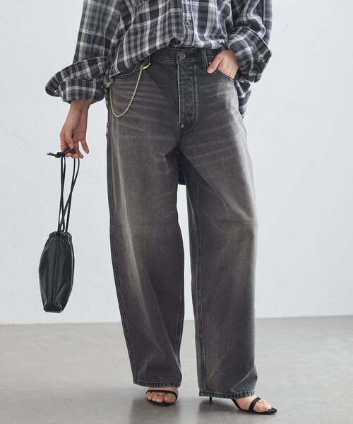 Lee(リー)の「Lee*L'ESSAGE 別注 COWBOY チェーン デニムパンツ(デニムパンツ・レディース・ブラック系その他/ネイビー/サックスブルー・SMALL/X-SMALL/MEDIUM)」の1枚目の写真