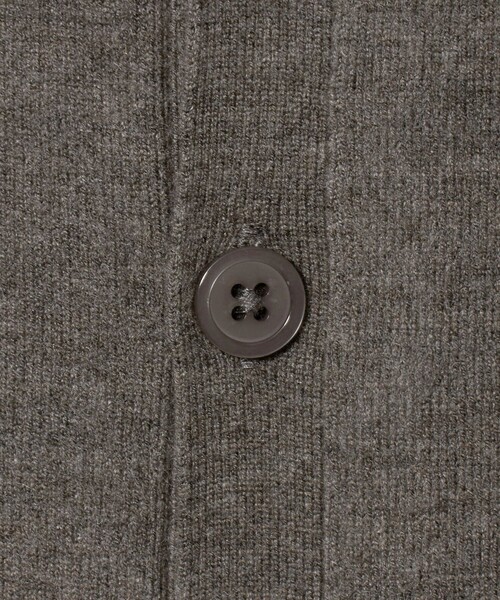 A DAY IN THE LIFE UNITED ARROWS(アデイインザライフユナイテッドアローズ)の「ソフト テンジク カーディガン-ウォッシャブル-<A DAY IN THE LIFE>(カーディガン/ボレロ・メンズ・モカ/ブラック/ダークグレー・M/L/XL)」の16枚目の写真