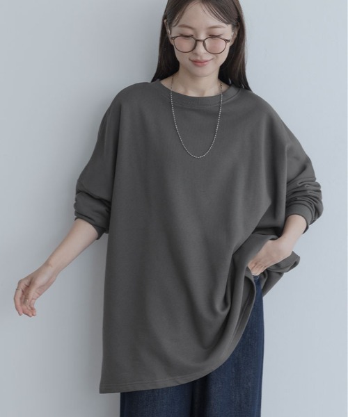 maviru(マヴィル)の「ビッグ シルエット スウェット チュニック(スウェット・レディース・ブラウン/ブラック/チャコール/ライトベージュ・FREE)」の3枚目の写真