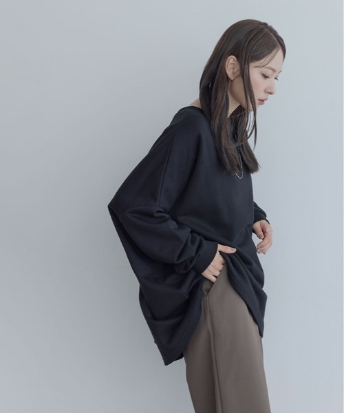 maviru(マヴィル)の「ビッグ シルエット スウェット チュニック(スウェット・レディース・ブラウン/ブラック/チャコール/ライトベージュ・FREE)」の6枚目の写真