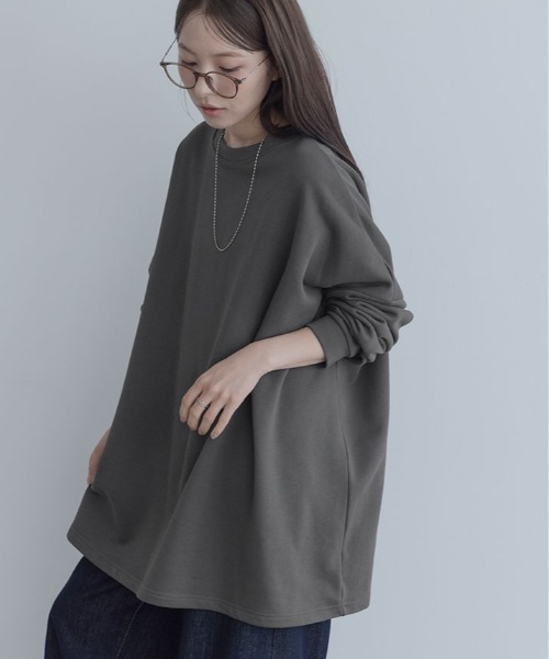 maviru(マヴィル)の「ビッグ シルエット スウェット チュニック(スウェット・レディース・ブラウン/ブラック/チャコール/ライトベージュ・FREE)」の11枚目の写真
