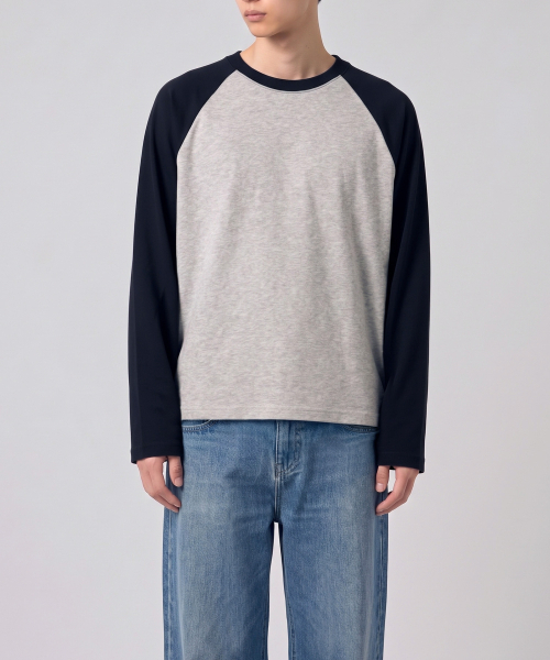 UNDEROFF（アンダーオフ）の「クロップド ラグラン ロングスリーブ Tシャツ ネイビー（Tシャツ/カットソー・レディース・ネイビー・MEDIUM/LARGE/X-LARGE）」の2枚目の写真