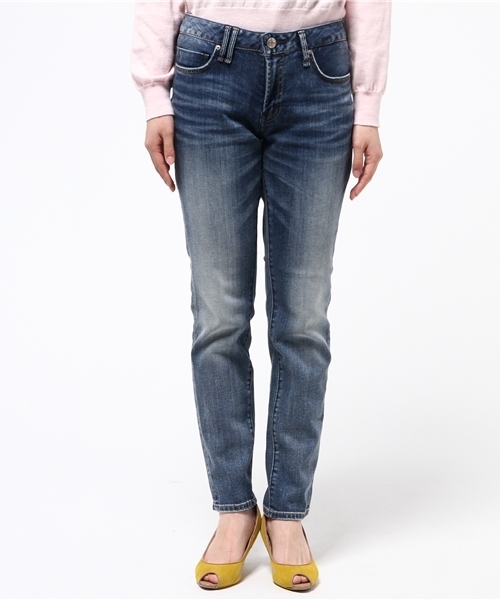 Moname(モナーム)の「Moname(41161003)】CHARLOTTE TIGHT TAPERED(デニムパンツ・レディース・ライトブルー・7号/9号/11号)」の11枚目の写真