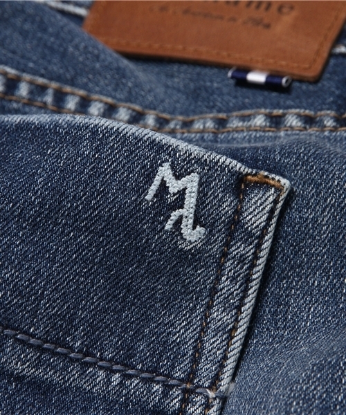 Moname(モナーム)の「Moname(41161003)】CHARLOTTE TIGHT TAPERED(デニムパンツ・レディース・ライトブルー・7号/9号/11号)」の2枚目の写真