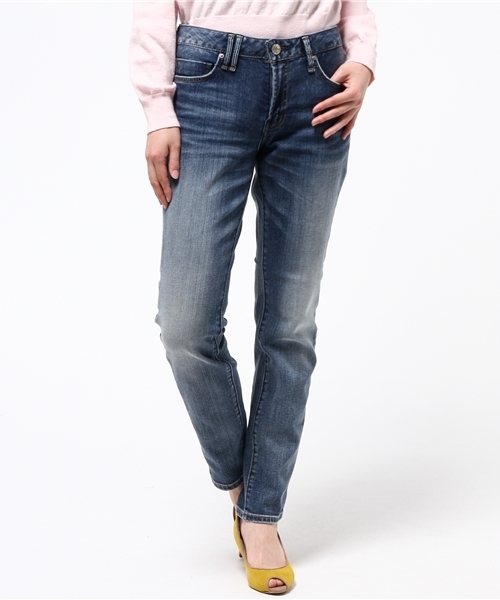 Moname(モナーム)の「Moname(41161003)】CHARLOTTE TIGHT TAPERED(デニムパンツ・レディース・ライトブルー・7号/9号/11号)」の16枚目の写真