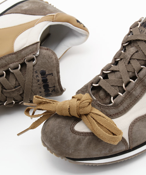 diadora HERITAGE(ディアドラヘリテージ)の「diadora HERITAGE EQUIPE STONE WASH(スニーカー・メンズ・グレー/ブラック/ブルー/ネイビー/ブラウン・6.5/7.5/7/6/8)」の9枚目の写真