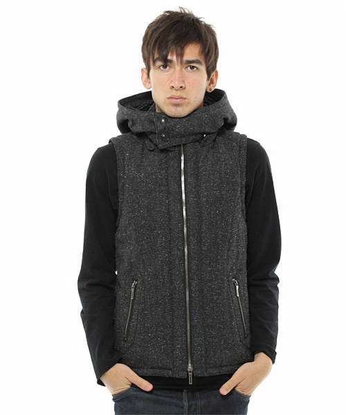CAV-000(キャブゼロゼロゼロ)の「フード脱着ベスト(ベスト・メンズ・ブラック/グレー・44/46/48)」の1枚目の写真